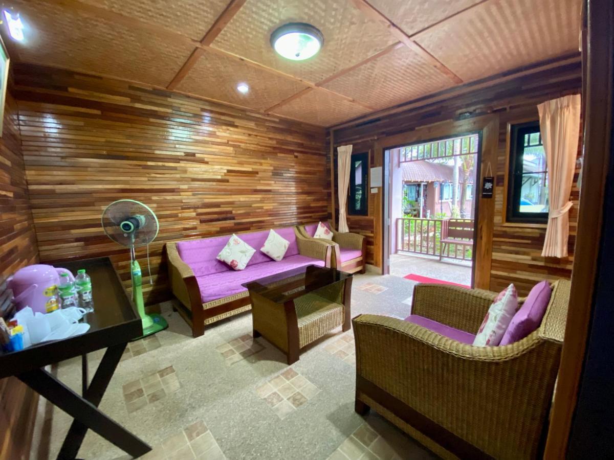 Baan Soontree Resort Чианграй Экстерьер фото