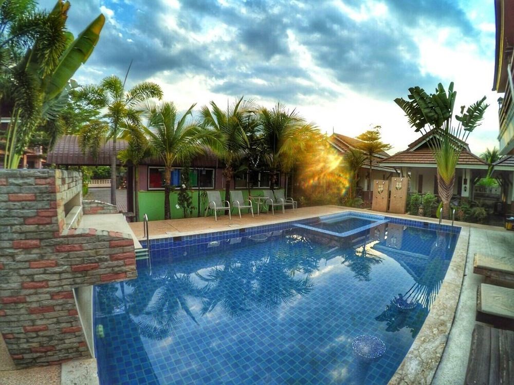 Baan Soontree Resort Чианграй Экстерьер фото